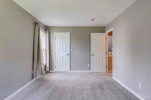 Bedroom - 5038 Midfield Rd, Cincinnati, OH 45244 photo 4 of 5