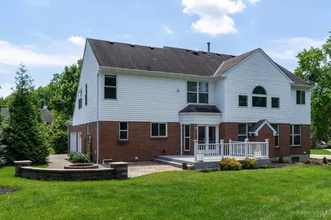 Exterior - 5038 Midfield Rd, Cincinnati, OH 45244 photo 2 of 8
