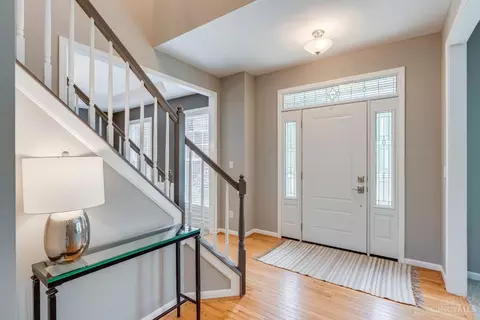 Entry Way - 5038 Midfield Rd, Cincinnati, OH 45244 photo 3 of 4