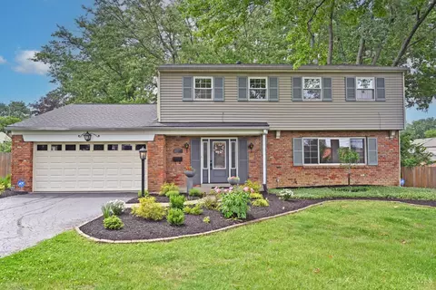 9891 Tollgate Ln, Montgomery, OH 45242
