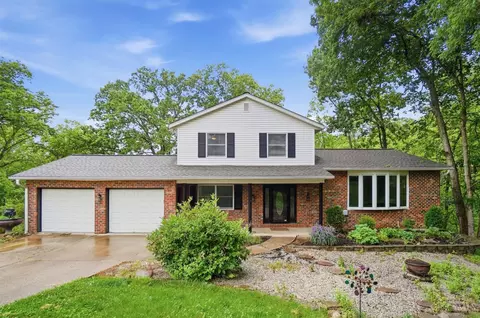 1122 Thornhill Ln, Lawrenceburg, IN 47025