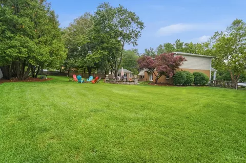 Exterior - 9045 Fields Dr, Mason, OH 45040 photo 9 of 11