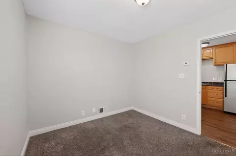 Bedroom - 3718 Standish Ave, Cincinnati, OH 45213 photo 2 of 4