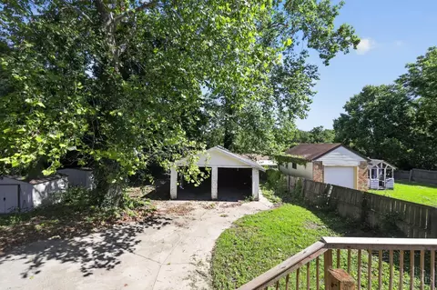 3718 Standish Ave, Cincinnati, OH 45213