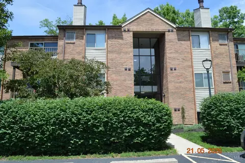 5981 Meadowcreek Dr, Milford, OH 45150