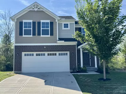 2905 Pine Leaf Ct, Hamilton, OH 45013
