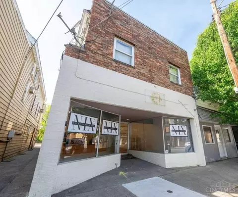 6011 Vine St, Cincinnati, OH 45216