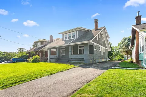 6920 Montgomery Rd, Silverton, OH 45236