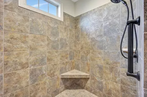 Bath - 8357 Park Pl, West Chester, OH 45069 photo 1 of 2