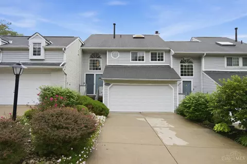 12150 Peak Dr, Cincinnati, OH 45246