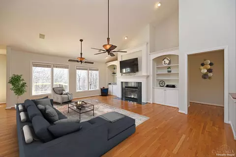 Living - 3130 Wolf Run Ct, Cincinnati, OH 45244 photo 1 of 8