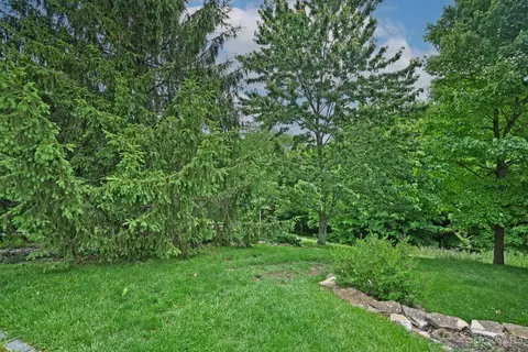 Exterior - 3130 Wolf Run Ct, Cincinnati, OH 45244 photo 12 of 16