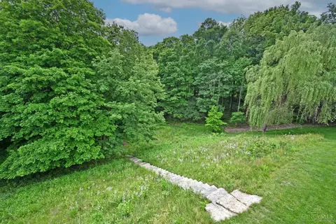 Exterior - 3130 Wolf Run Ct, Cincinnati, OH 45244 photo 8 of 16