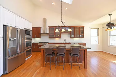 Kitchen - 3130 Wolf Run Ct, Cincinnati, OH 45244 photo 1 of 9