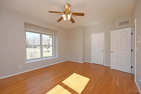 Bedroom - 3130 Wolf Run Ct, Cincinnati, OH 45244 photo 7 of 11