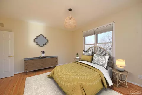 Bedroom - 3130 Wolf Run Ct, Cincinnati, OH 45244 photo 2 of 11