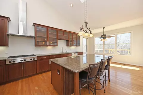 Kitchen - 3130 Wolf Run Ct, Cincinnati, OH 45244 photo 2 of 9