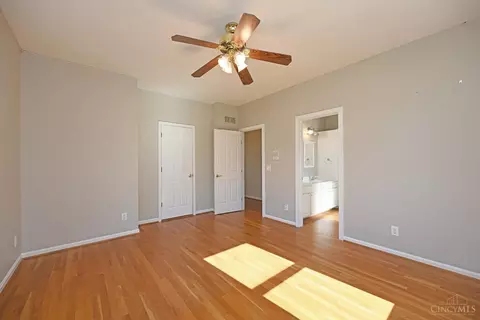 Bedroom - 3130 Wolf Run Ct, Cincinnati, OH 45244 photo 6 of 11