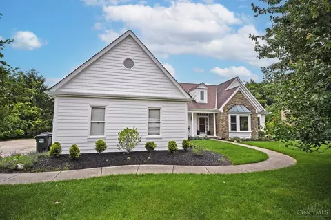 Exterior - 3130 Wolf Run Ct, Cincinnati, OH 45244 photo 2 of 16