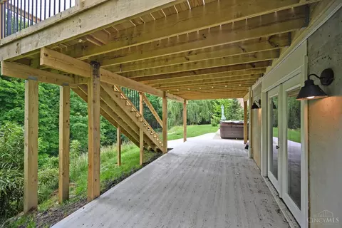 Exterior - 3130 Wolf Run Ct, Cincinnati, OH 45244 photo 9 of 16