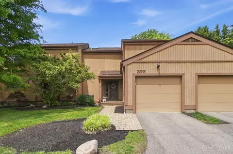 376 Walnut Ln, Mason, OH 45040