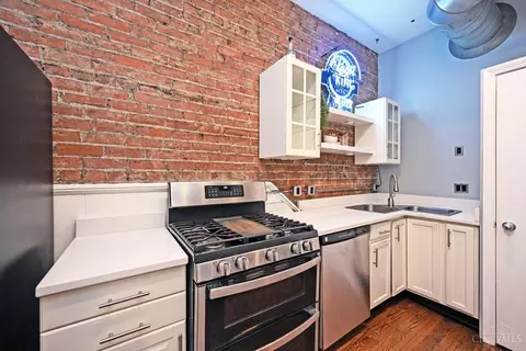Kitchen - 1410 Main St, Cincinnati, OH 45202 photo 5 of 5