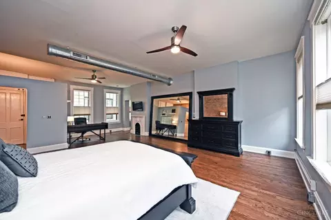 Bedroom - 1410 Main St, Cincinnati, OH 45202 photo 4 of 4