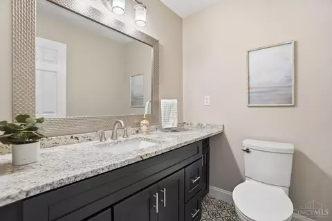 Bath - 584 Cottingwood Ct, Kettering, OH 45429 photo 1 of 9