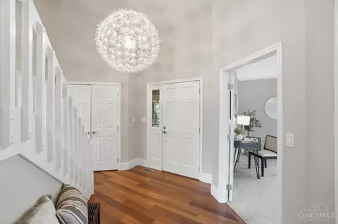 Entry Way - 584 Cottingwood Ct, Kettering, OH 45429 photo 1 of 6