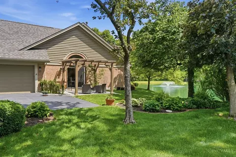 Exterior - 584 Cottingwood Ct, Kettering, OH 45429 photo 5 of 17
