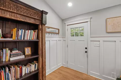 Entry Way - 4669 Beechwood Rd, Cincinnati, OH 45244 photo 1 of 1