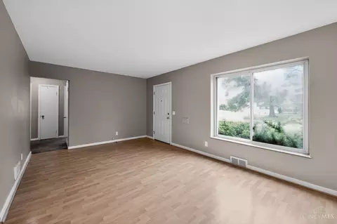 Living - 8668 Daly Rd, Cincinnati, OH 45231 photo 3 of 5