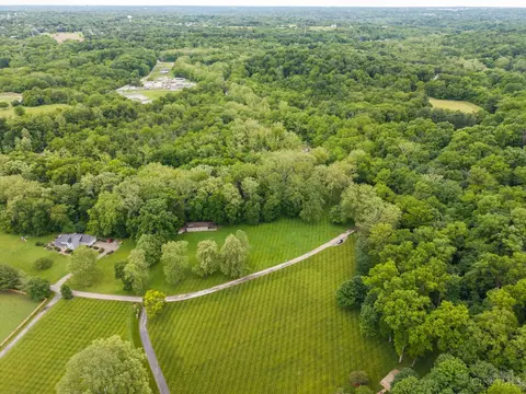 1144 Pickwick Dr, Loveland, OH 45140