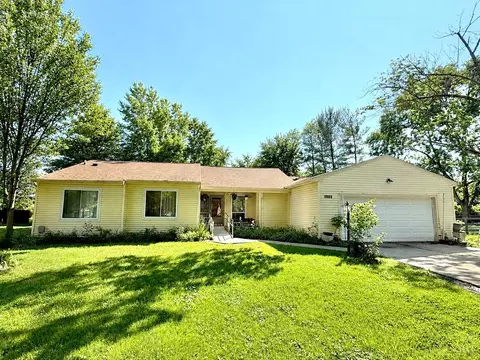 6585 Bluebird Ct, Mason, OH 45040