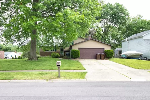4204 Cannon Gate Dr, Cincinnati, OH 45245
