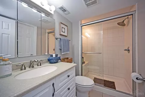 Bath - 6212 Stirrup Rd, Cincinnati, OH 45244 photo 6 of 6
