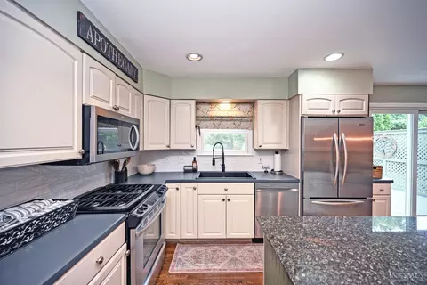 Kitchen - 6212 Stirrup Rd, Cincinnati, OH 45244 photo 7 of 7