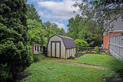 Exterior - 6212 Stirrup Rd, Cincinnati, OH 45244 photo 14 of 15