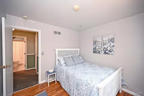 Bedroom - 6212 Stirrup Rd, Cincinnati, OH 45244 photo 10 of 11