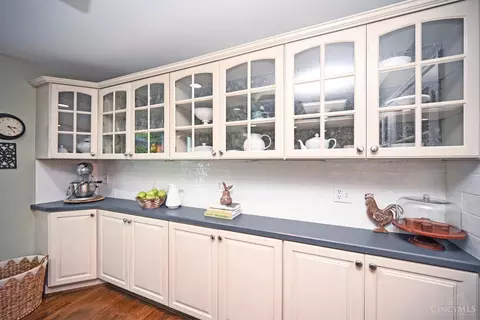 Kitchen - 6212 Stirrup Rd, Cincinnati, OH 45244 photo 3 of 7