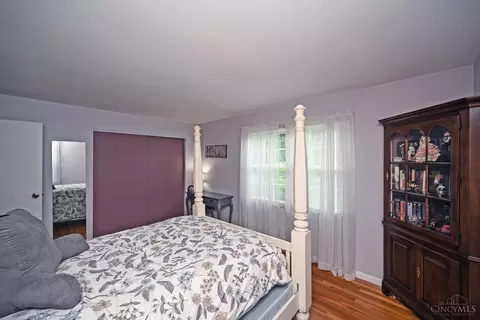 Bedroom - 6212 Stirrup Rd, Cincinnati, OH 45244 photo 6 of 11