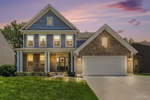 2112 Silver Linden Dr, Tipp City, OH 45371
