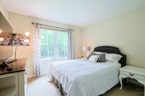 Bedroom - 673 Mccormick Ln, Cincinnati, OH 45245 photo 6 of 7