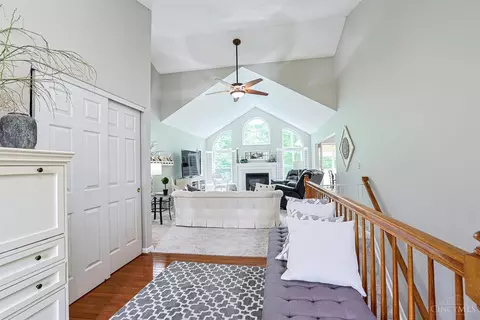 Entry Way - 673 Mccormick Ln, Cincinnati, OH 45245 photo 1 of 3