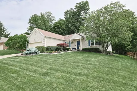 Exterior - 673 Mccormick Ln, Cincinnati, OH 45245 photo 2 of 13