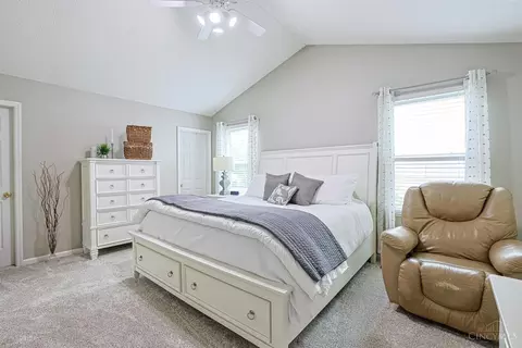 Bedroom - 673 Mccormick Ln, Cincinnati, OH 45245 photo 1 of 7
