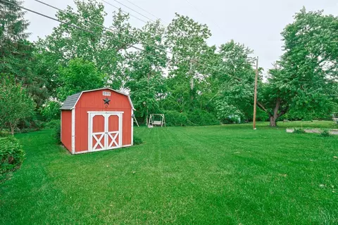 Exterior - 11916 Algiers Dr, Cincinnati, OH 45246 photo 6 of 7