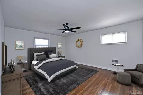 Bedroom - 10219 Winstead Ln, Cincinnati, OH 45231 photo 1 of 10