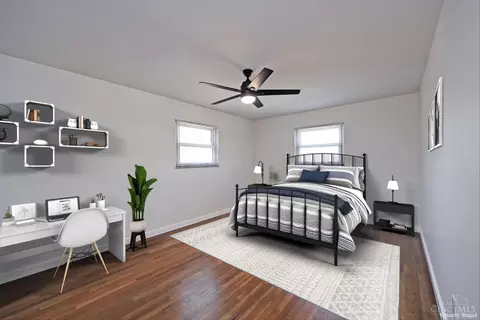 Bedroom - 10219 Winstead Ln, Cincinnati, OH 45231 photo 4 of 10
