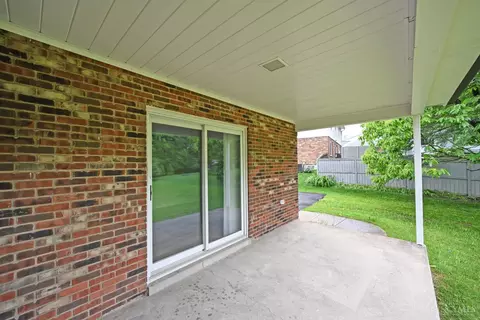 Exterior - 10219 Winstead Ln, Cincinnati, OH 45231 photo 5 of 12